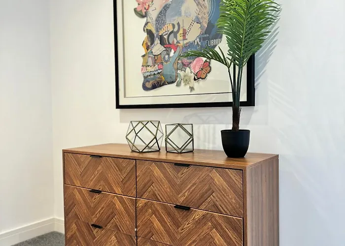 Eagles Cottage, 3 - Bed, Sleeps 6, Pets Welcome - Ulverston