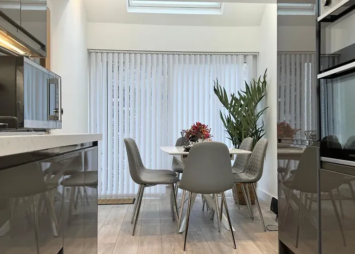 Сasa de vacaciones Eagles Cottage, 3 - Bed, Sleeps 6, Pets Welcome - *