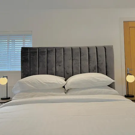 Eagles Cottage, 3 - Bed, Sleeps 6, Pets Welcome - *